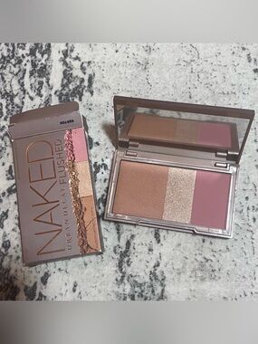 Urban Decay Naked Flushed palette Strip